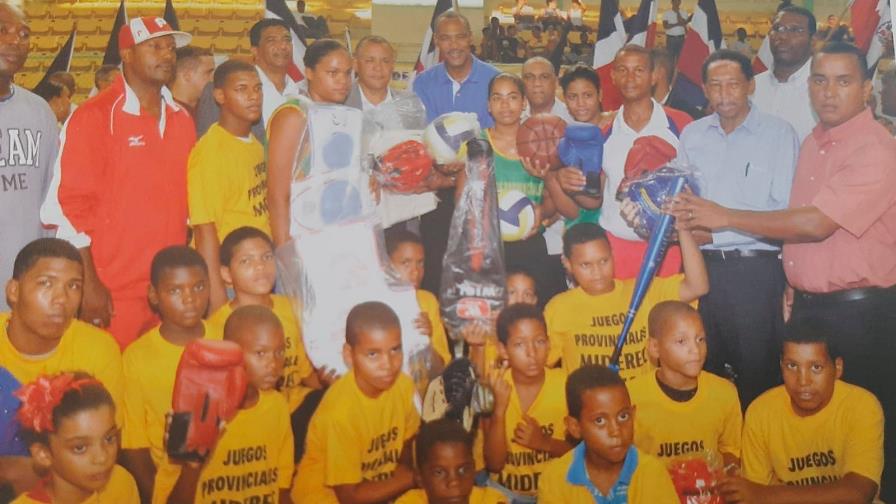 Destacan trabajo de los clubes ayudan a atacar la delincuencia