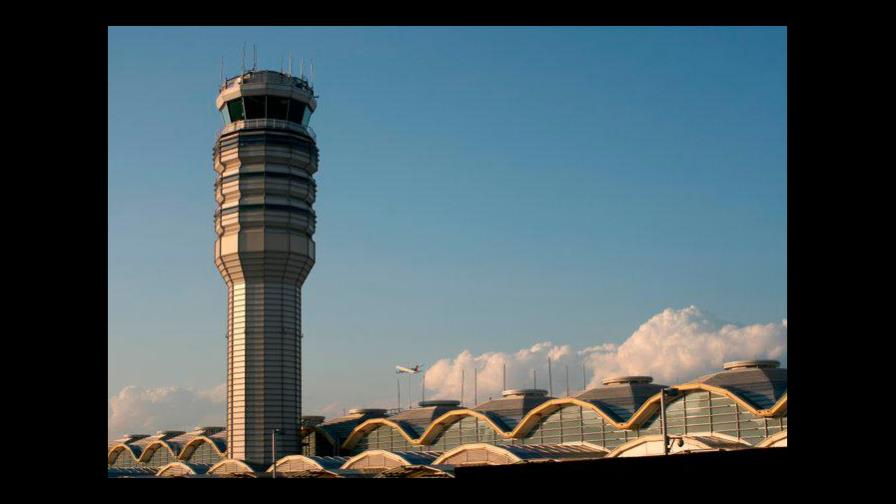 EEUU prohíbe a sus aerolíneas comerciales los vuelos sobre Irak e Irán