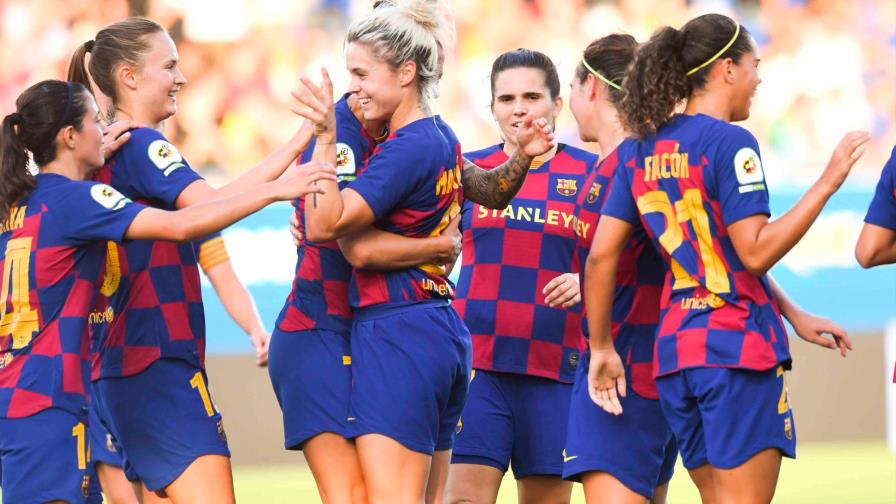 El Barça, líder intratable, vuelve a golear al Tacón