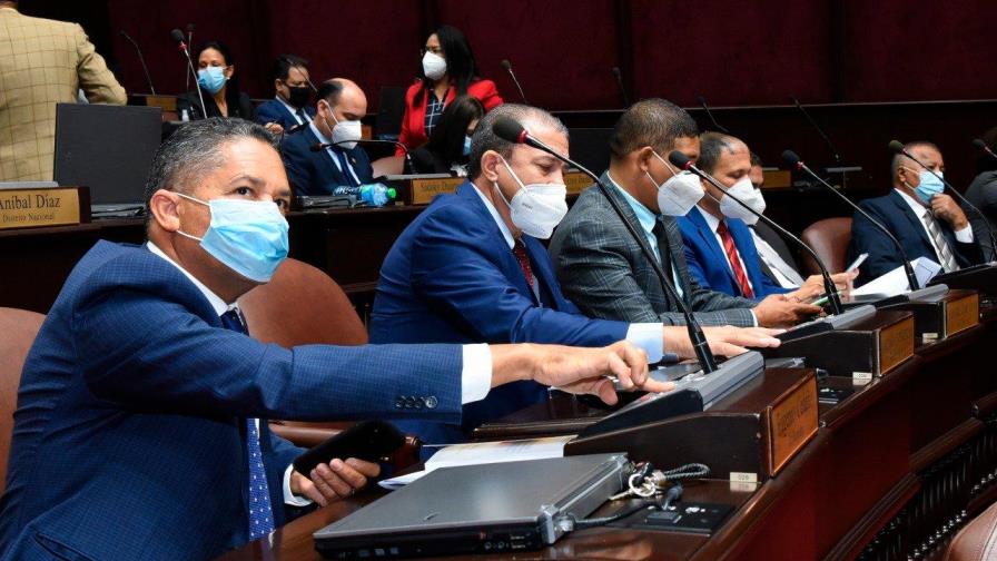 Diputados envía a comisión proyecto de ley sobre endeudamiento 2021