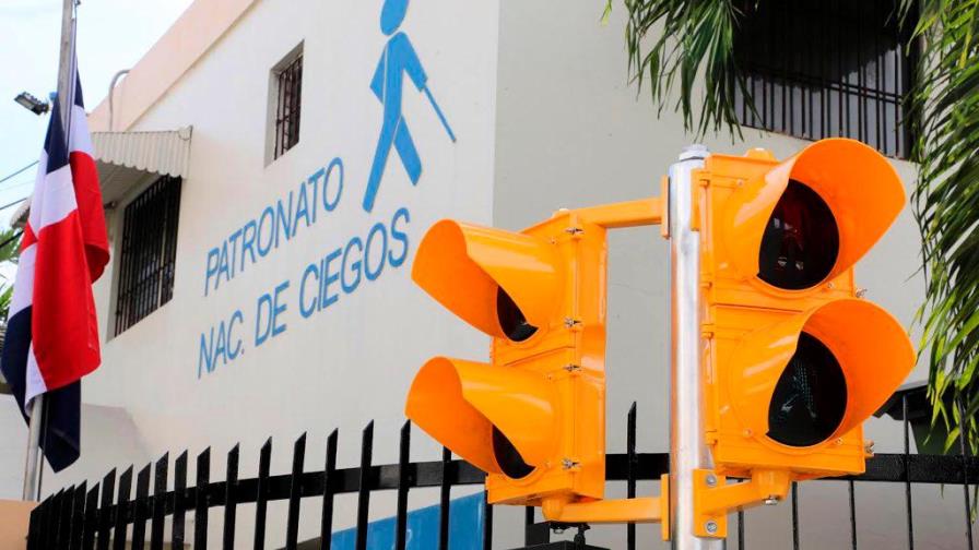 Intrant deja en operación primer semáforo sonoro para personas con discapacidad visual