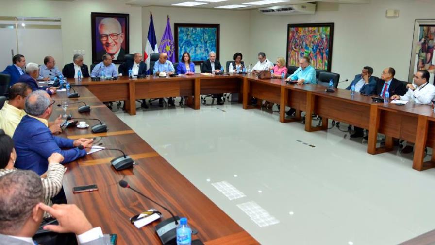 El Comité Político del PLD fue convocado para mañana El Comité Político del PLD fue convocado para mañana
