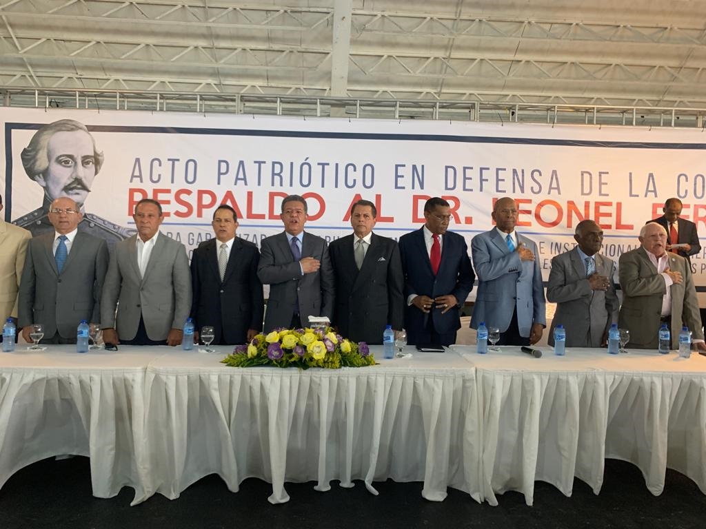 El acto de apoyo a la precandidatura de Leonel Fernández, por parte de exgenerales, se llevó a cabo en el Club Los Prados 