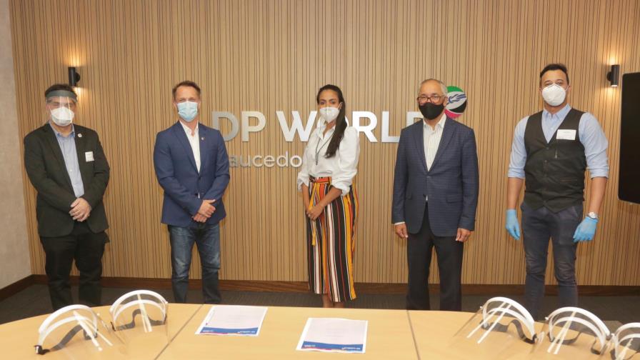 DP World Caucedo formaliza alianza para prevenir el COVID-19 DP World Caucedo formaliza alianza para prevenir el COVID-19