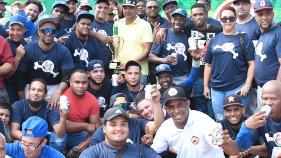 Rompe Huesos vencen a Mameyes y son campeones del softbol junior en Asoprosado