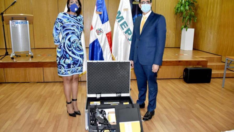 Gobierno recibe de la OIEA equipos e insumos para procesar muestras del COVID-19
