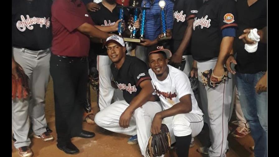 Adovenprofar se corona en torneo “Softball-RD” Adovenprofar se corona en torneo “Softball-RD”
