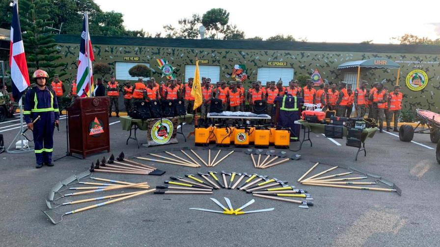 Medio Ambiente dona al Ejército equipos para el combate de incendios forestales Medio Ambiente dona al Ejército equipos para el combate de incendios forestales