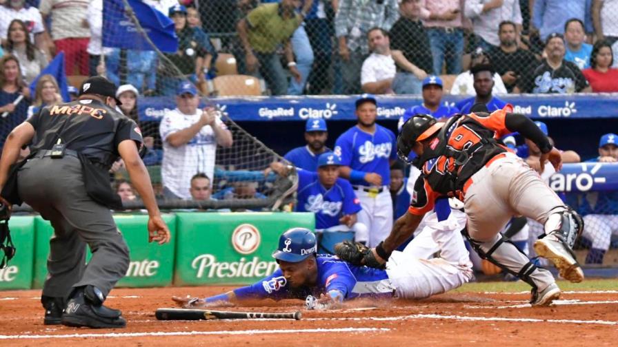 Toros necesitaron de entradas extras, pero igualan la final 1-1 ante el Licey