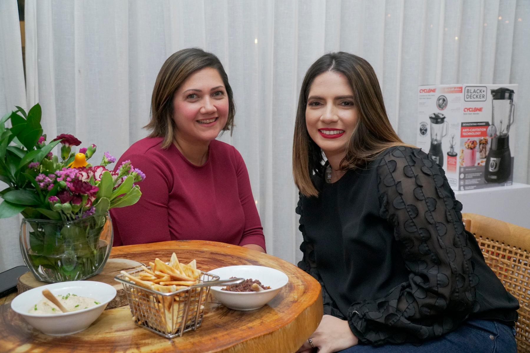 Erika Ortiz y Nicole Rizik.