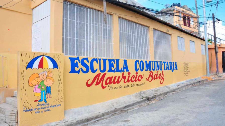 Estudiantes amenazan con no asistir a clases si no son incluidos en República Digital