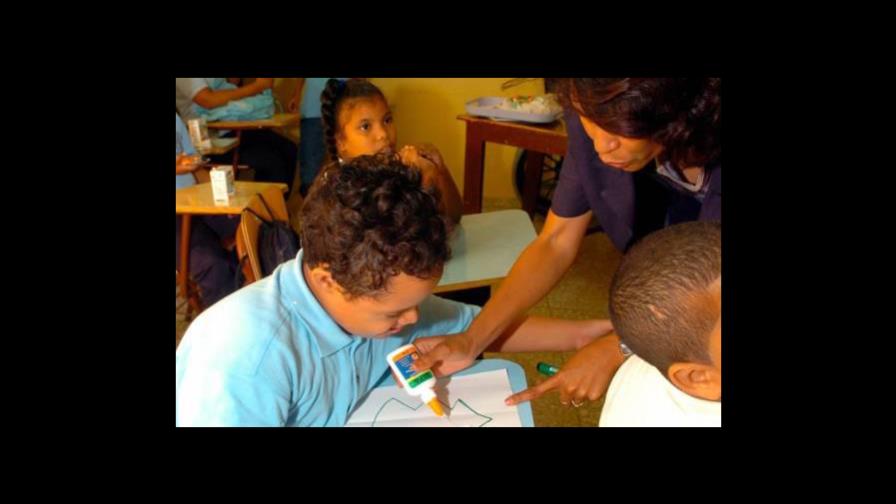 Estudiantes de la comunidad inclusiva ofrecen testimonios sobre clases virtuales