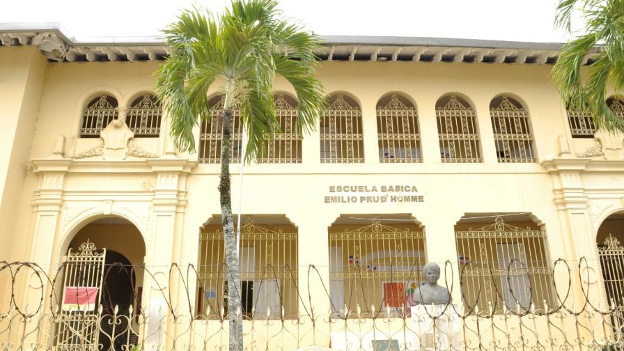 MINERD interviene 66 centros educativos en Santiago