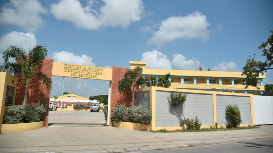 Concreto de techo de escuela de Villa Mella se ha desplomado en tres ocasiones 