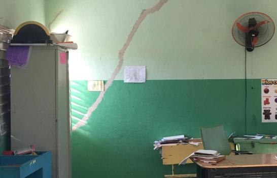 Sismo provoca grietas en 16 escuelas de la región Este