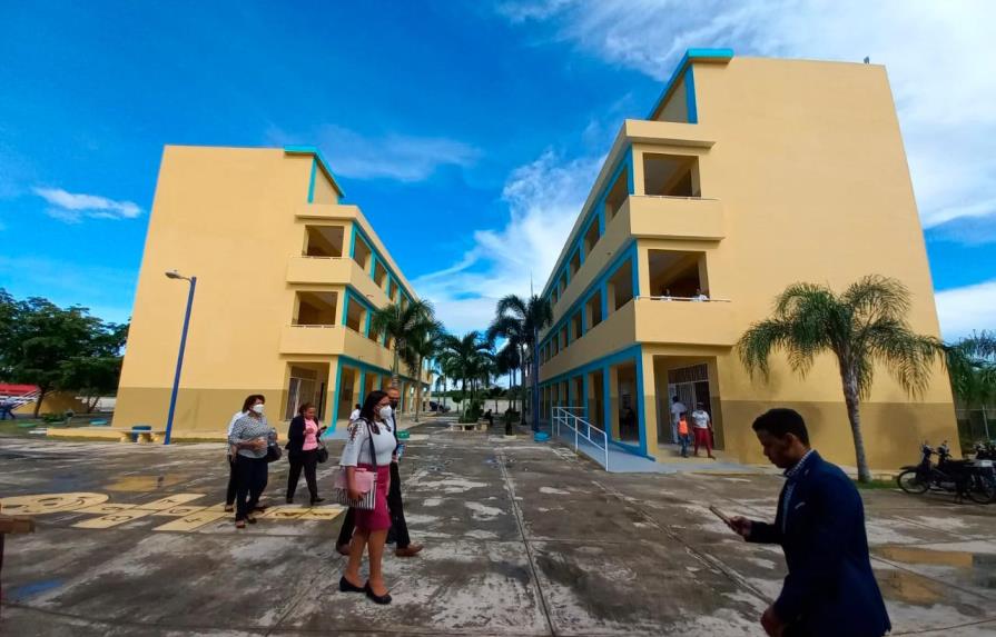 ADP dice en Higüey 72 centros educativos de 155 no empezaron el año escolar 2021-2022     