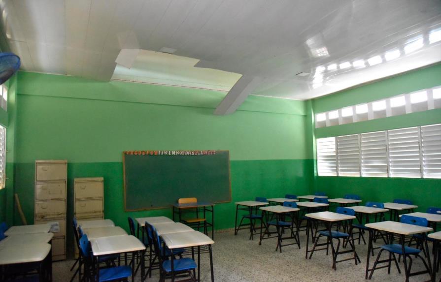 Más del 30 % de las escuelas de Santiago tampoco comenzó docencia presencial