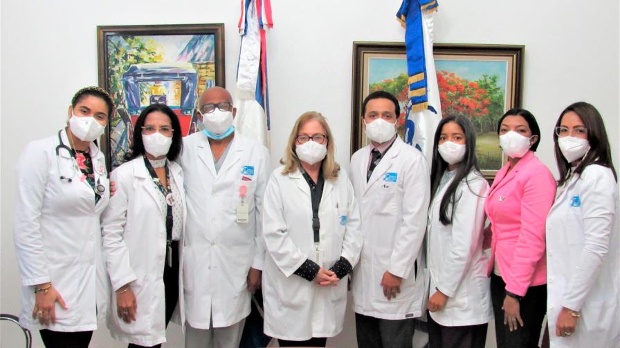 Instituto Oncológico participa en congreso científico de la Mescyt