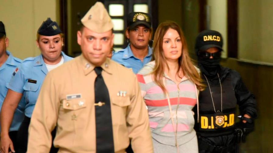 Depositan solicitud de coerción contra pareja de César El Abusador 