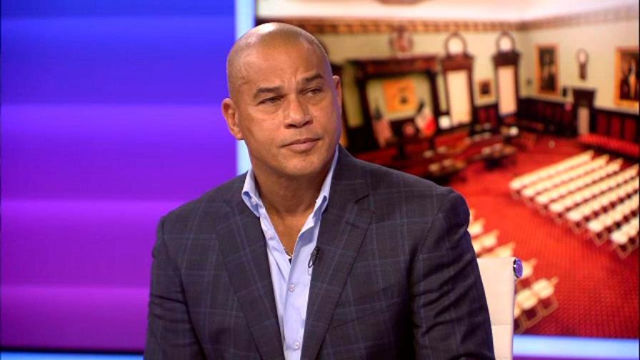 Aspirante dominicano a la alcaldía de Nueva York busca a neoyorquinos huídos a Miami Aspirante dominicano a la alcaldía de Nueva York busca a neoyorquinos huídos a Miami