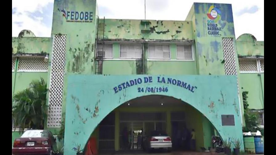 69 años, 1er juego en La Normal