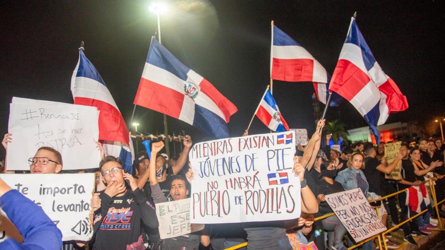 Redes sociales han sido claves para integración de jóvenes en protestas pacíficas  