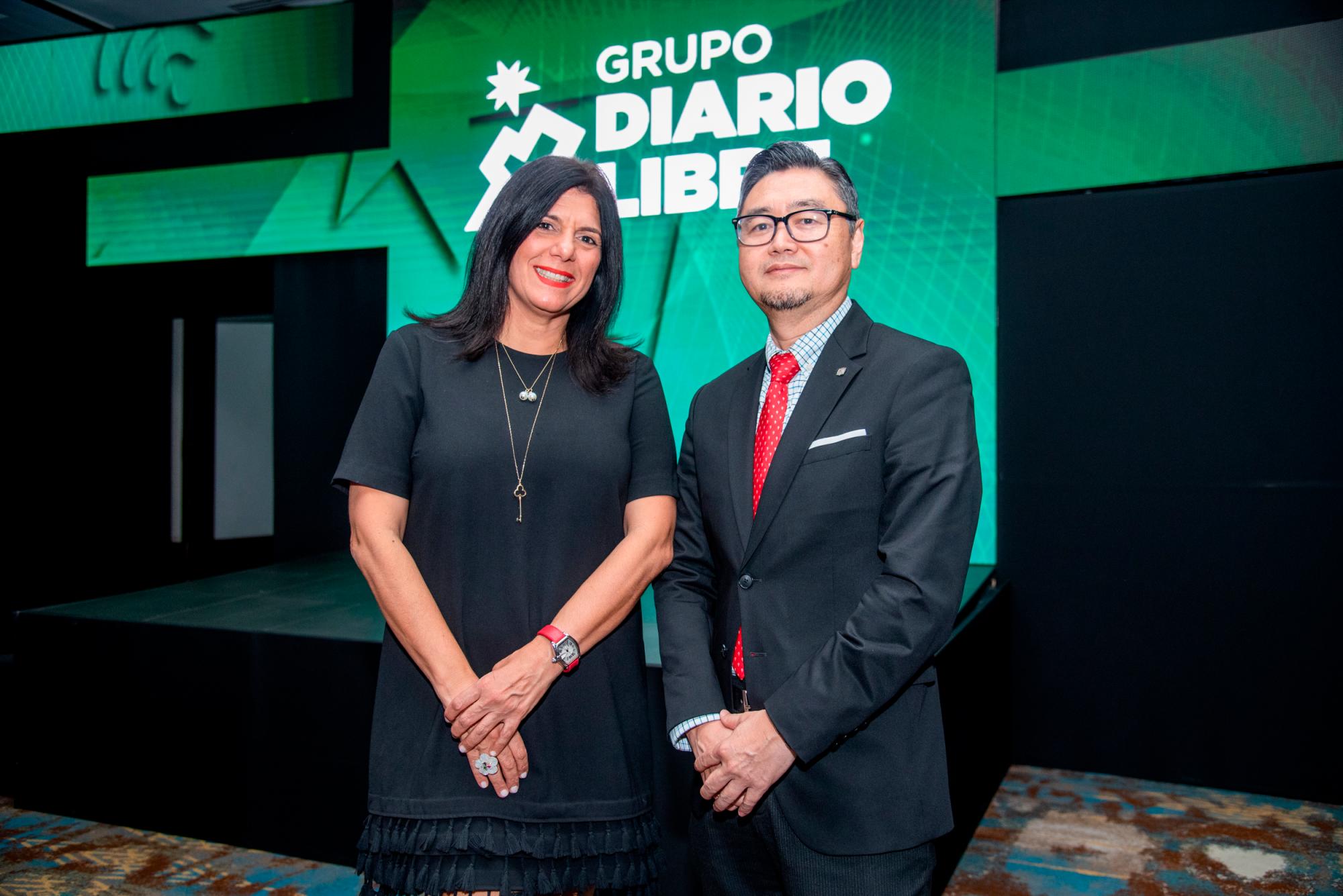 Ingrid Debes y Mite Nishio.