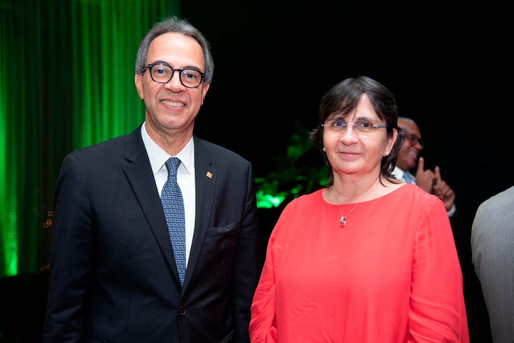 José Mármol e Inés Aizpún.