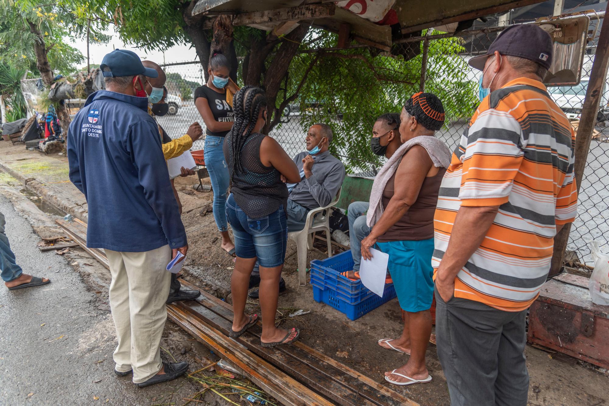 El levantamiento de la Alcaldía busca identificar a propietarios e inquilino del barrio Los Chivos.