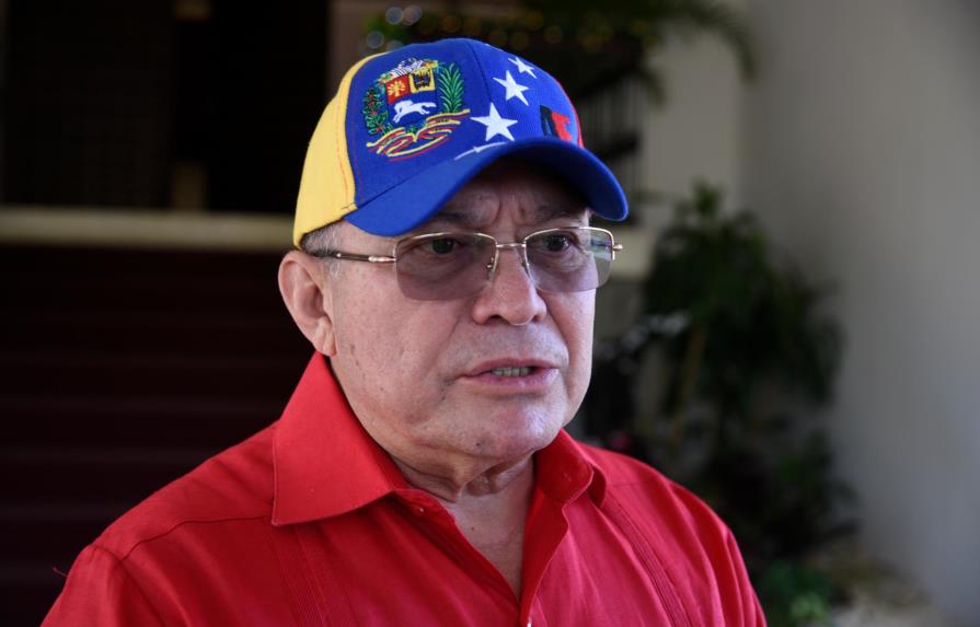 Embajador de Venezuela resalta buenas relaciones; descarta venta acciones de Refidomsa