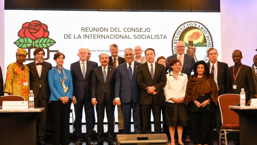 Danilo Medina apuesta a la unidad y al consenso en los partidos políticos Danilo Medina apuesta a la unidad y al consenso en los partidos políticos