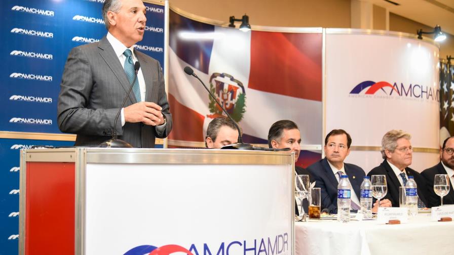 Peralta resalta que se han creado 750,000 empleos en seis años