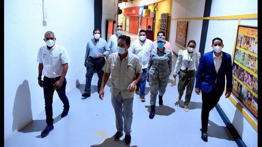 Comisión del Ministerio de Salud Pública y Lidom inspeccionan el Estadio Cibao Comisión del Ministerio de Salud Pública y Lidom inspeccionan el Estadio Cibao