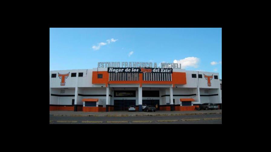Toros y Leones tendrán doble juego este martes en el estadio Quisqueya 