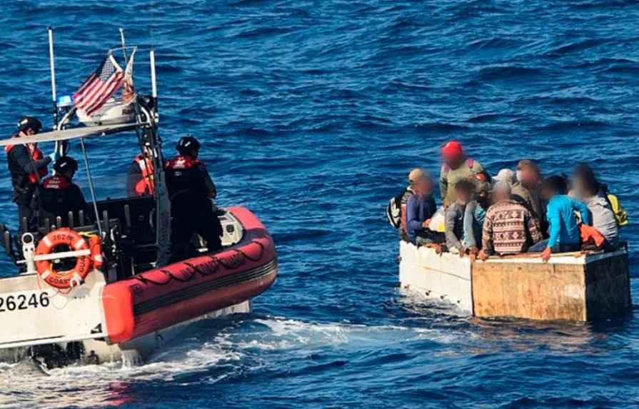 Los guardacostas repatrían a 59 cubanos interceptados en los Cayos de Florida