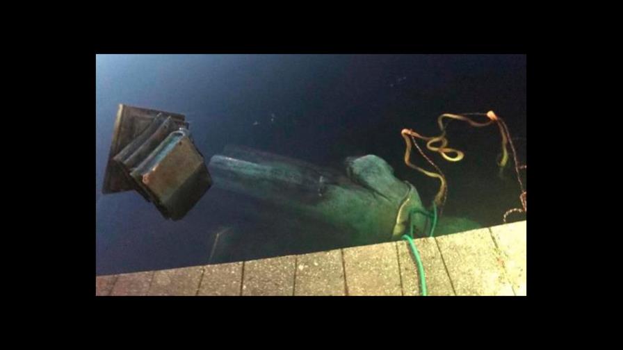 Manifestantes contra el racismo derriban estatuas de Colón en EE.UU.