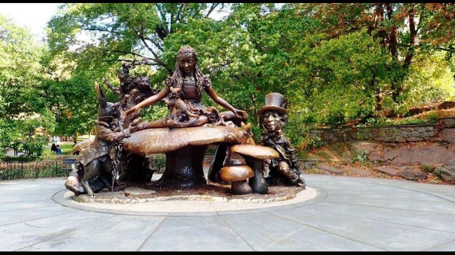 Detienen a un hombre que amenazaba con volar una estatua en Central Park