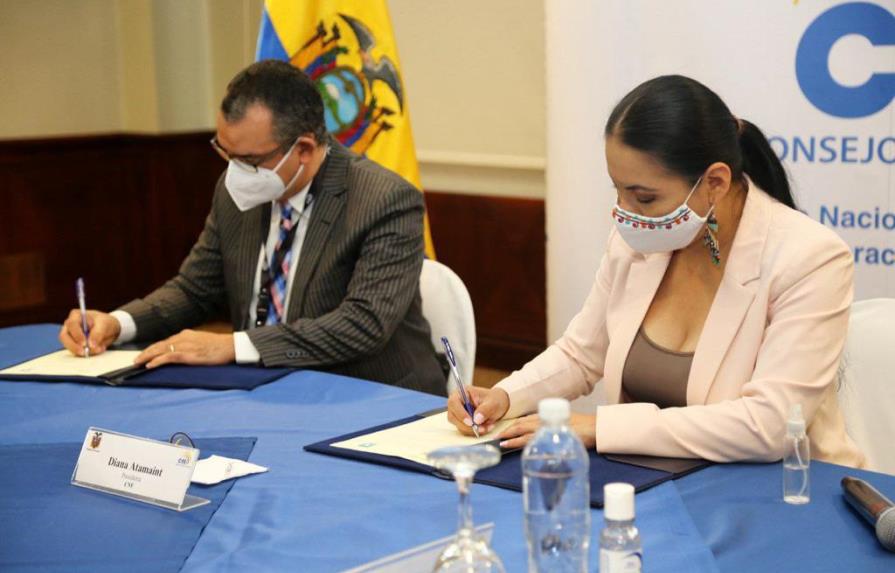 Misión de Uniore firma con Consejo Electoral de Ecuador memorándum de entendimiento