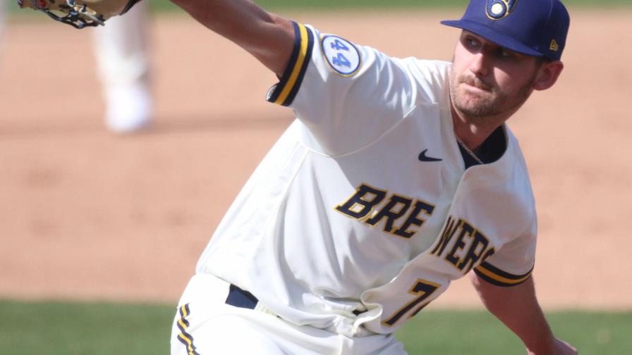 Cotizado prospecto de pitcheo Ethan Small lanzará con Leones del Escogido