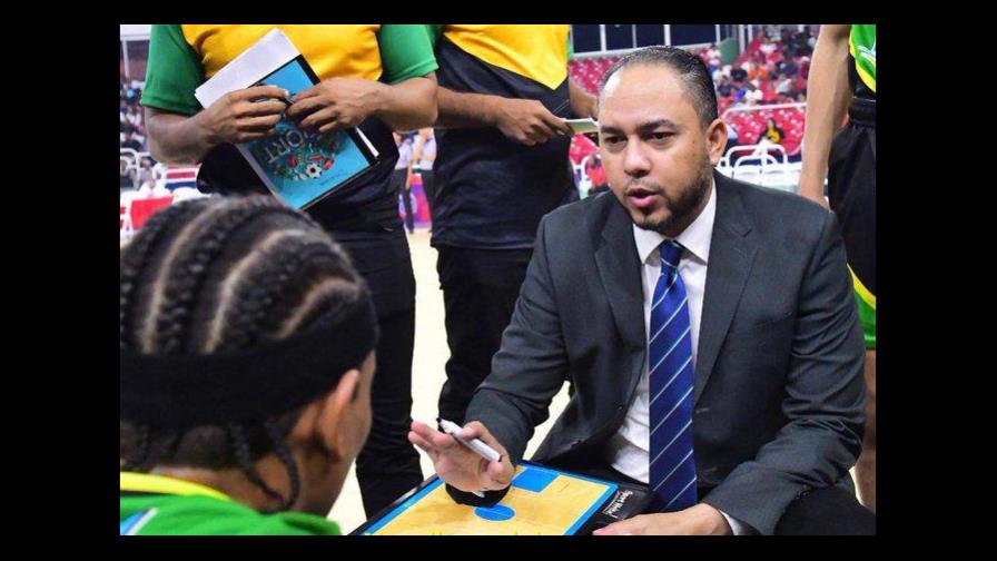 Dirigente de baloncesto David Díaz da positivo a coronavirus Dirigente de baloncesto David Díaz da positivo a coronavirus