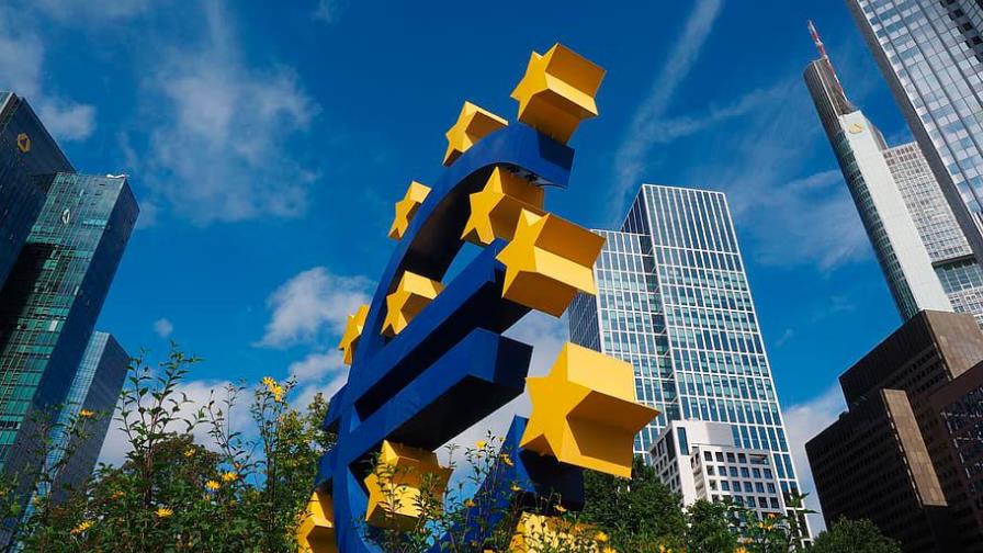 El BCE pide a los bancos que adapten “urgentemente” su negocio al cambio climático El BCE pide a los bancos que adapten “urgentemente” su negocio al cambio climático