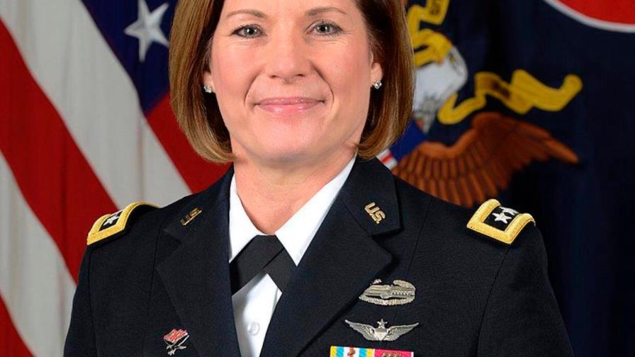 El Senado confirma a la primera mujer al frente del Comando Sur de EE.UU.