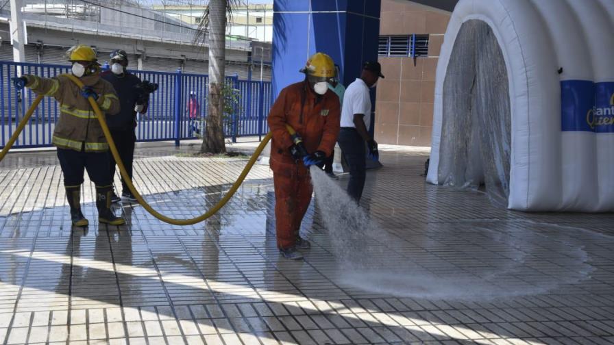 Ministro de Salud Pública favorece implementación de túneles sanitizantes