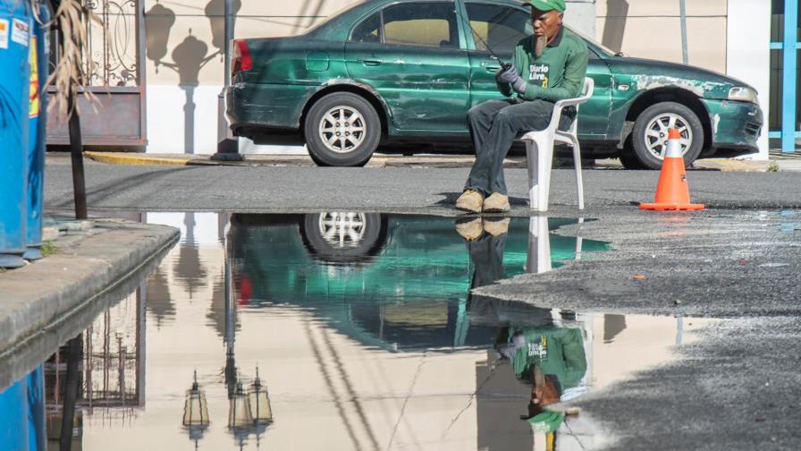 Laguna en esquina del Evaristo Morales Laguna en esquina del Evaristo Morales