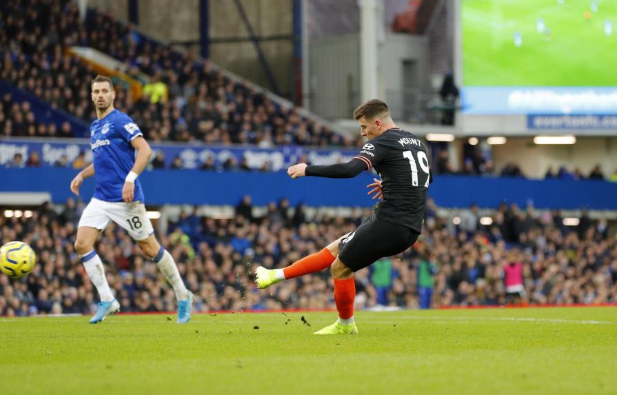La defensa del Chelsea hace aguas y permite la victoria del Everton
