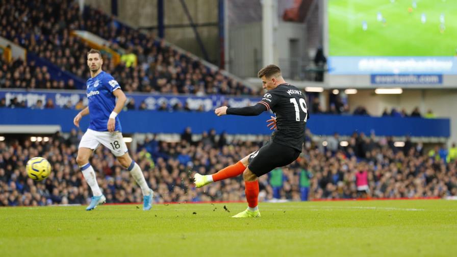 La defensa del Chelsea hace aguas y permite la victoria del Everton