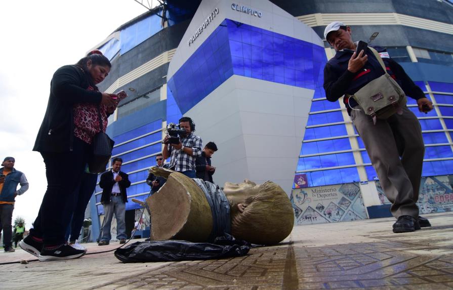 Gobierno boliviano insiste en borrar el rastro de Morales