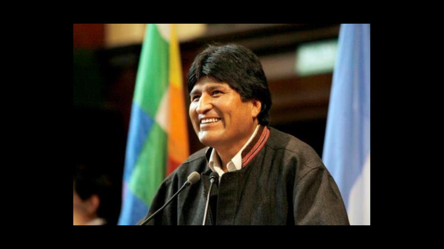 El candidato del partido de Evo Morales no está aún habilitado en Bolivia