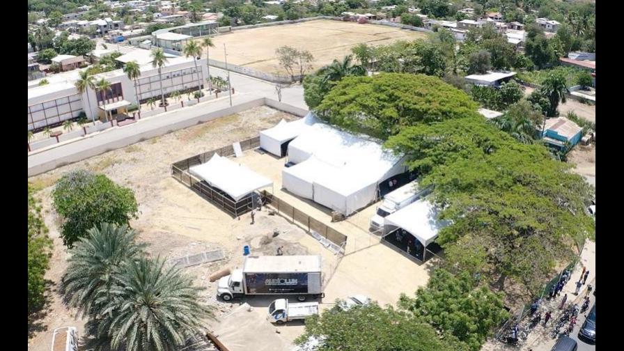 Inician instalación hospital móvil donado por el PRM en Villa Vásquez Inician instalación hospital móvil donado por el PRM en Villa Vásquez