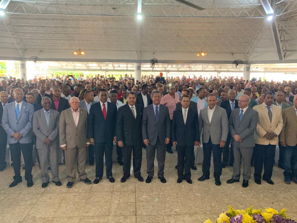 Los exgenerales que asistieron a un acto en apoyo al expresidente Leonel Fernández este domingo 12 de mayo del 2019.